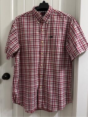 Chaps Men’s Red and White Plaid Short-Sleeve Button-Down Shirt